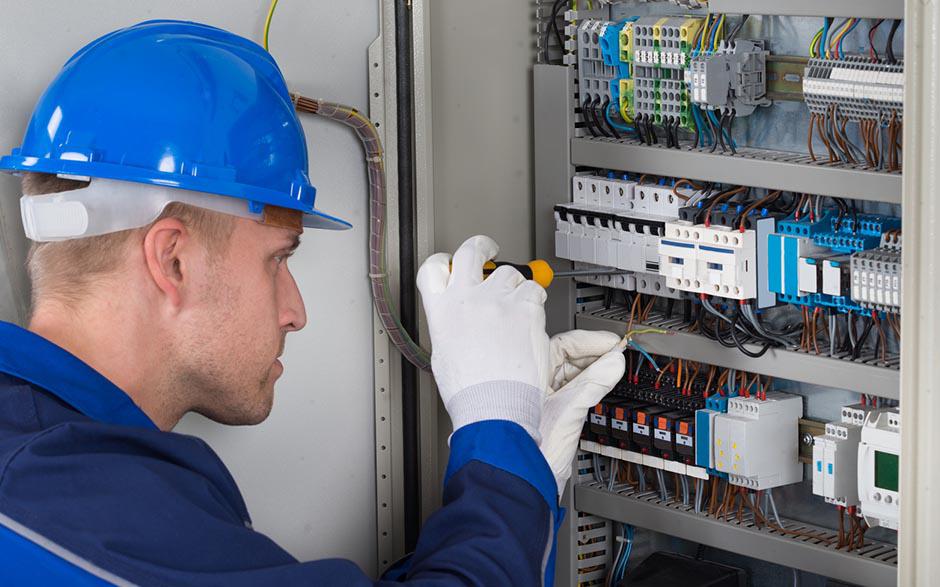  électricien urgence Louvres